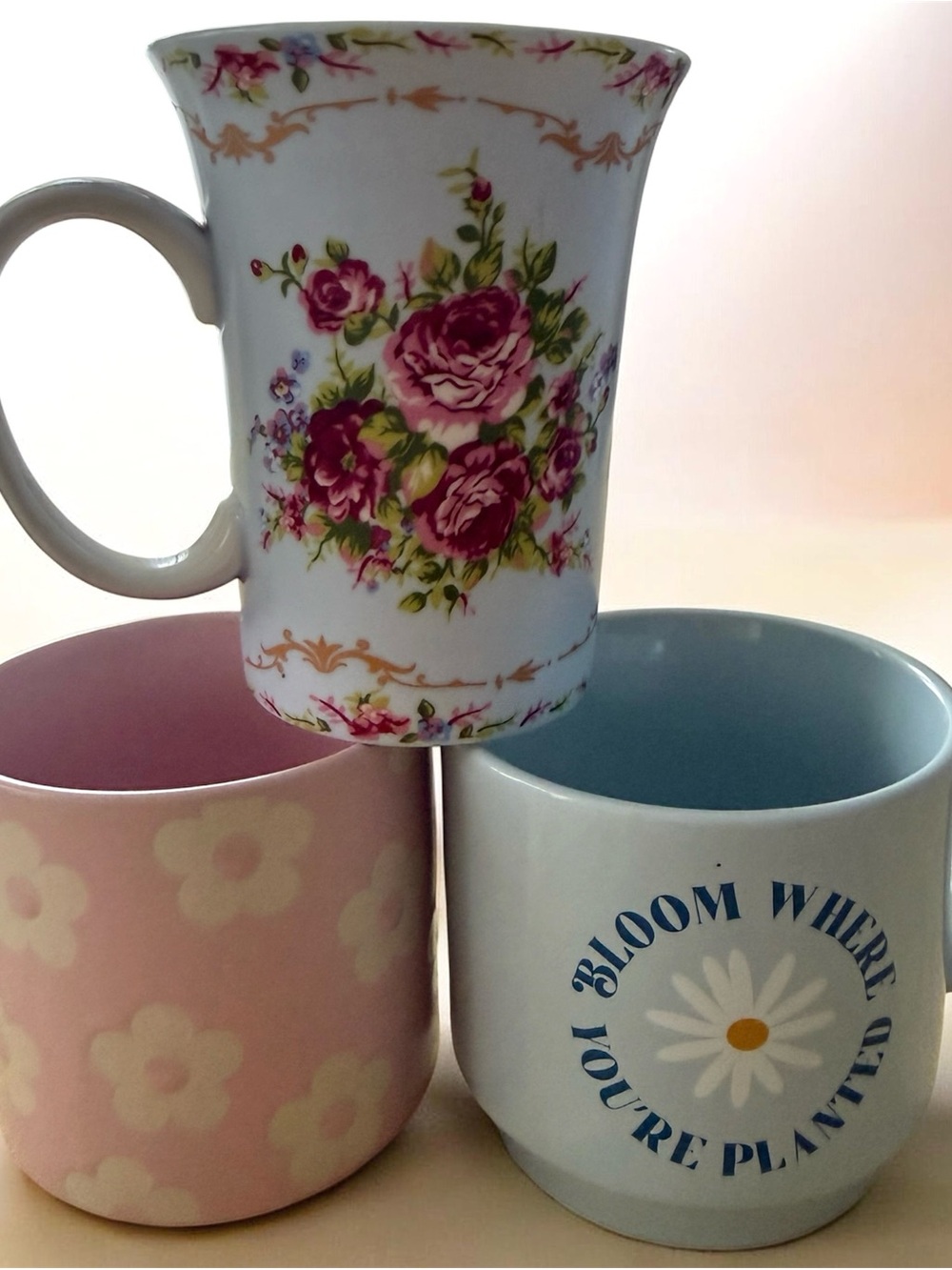 intage-Style Mug Bundle | Floral & Daisy Mug Set of 3 - Picture 2 of 7